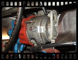 The distributor - apparently a Bosch 0 237 304 027