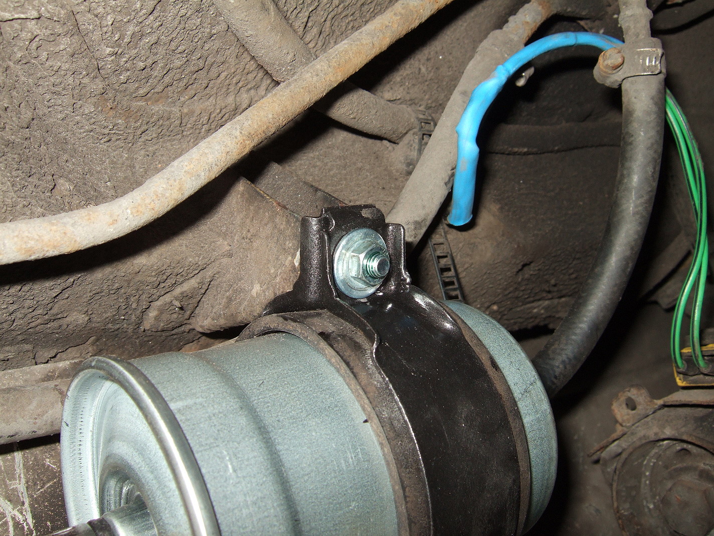 E36 clearance fuel filter